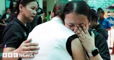 4 maestros muertos en un tiroteo en una escuela de Tailandia que se atribuye a un alumno de 14 años - BBC News Mundo