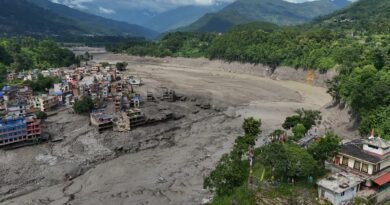 Al menos 98 muertos y cientos de desaparecidos, entre ellos muchos extranjeros, por una fuerte riada y deslizamientos de tierra entre Nepal y Tíbet