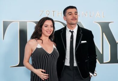 Aubrey Plaza, madre de su primer hijo junto al actor Christopher Abbott