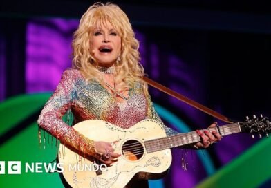 De Jolene a I Will Always Love You: cómo contó Dolly Parton la historia de su vida a través de 6 canciones icónicas - BBC News Mundo