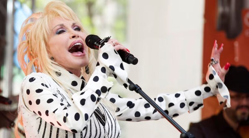 Dolly Parton, la estrella que se negó a elegir un bando político pero nunca se quedó callada