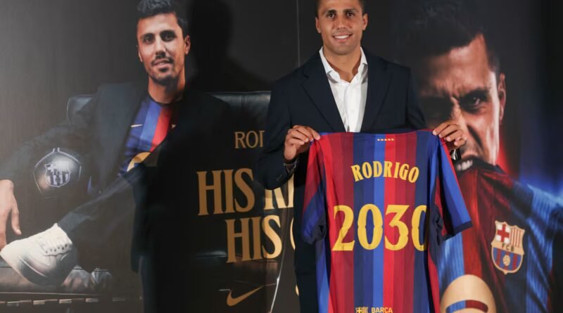 El Barcelona presenta a Rodri hasta 2030: “El Barça está a un paso de ganar la ansiada Champions”
