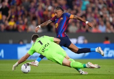 El Camp Nou disfruta con el Barça ante un Athletic en formación