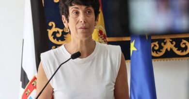 El Gobierno anuncia que habilita cuatro espacios para albergar a 1.500 migrantes en Ceuta