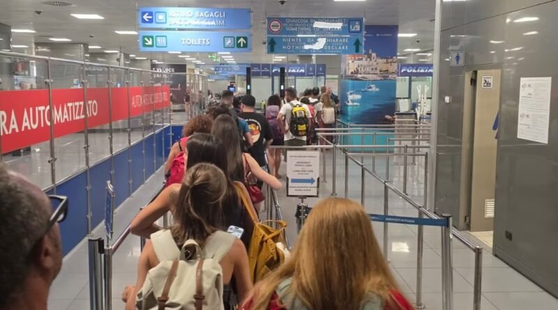 El Gobierno responde a Meloni y prorroga también el control a los pasajeros procedentes de Italia