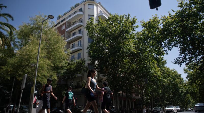 El PSOE denuncia ante la justicia la compra del ático del Gobierno de Ayuso: “Se van a arrepentir”