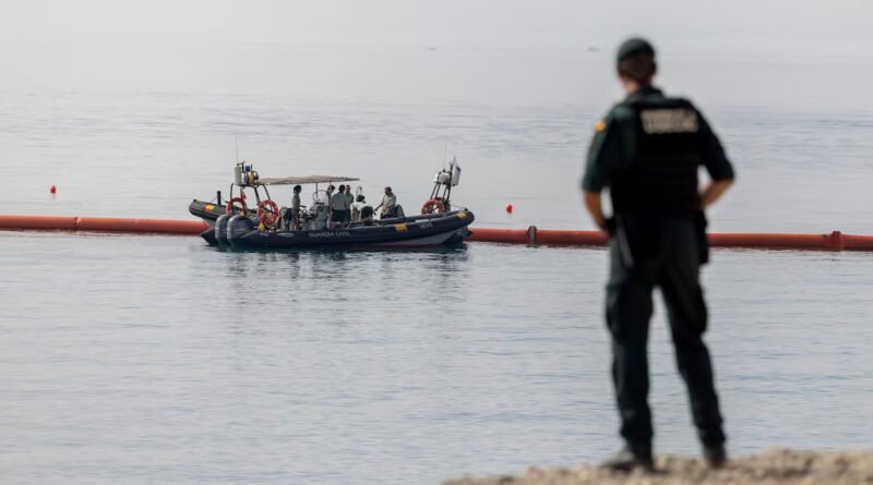 El Tarajal contiene la respiración: presión policial y tensa espera en la frontera de Ceuta