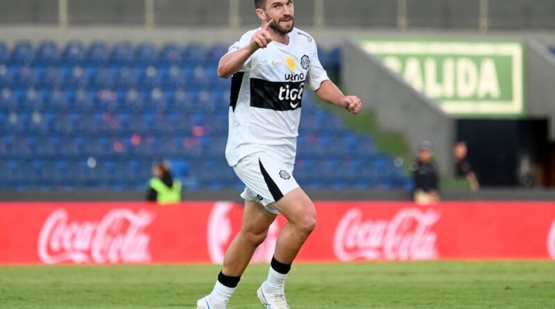 Tim Payne en el estadio Defensores del Chaco de Asunción, el 2 de agosto de 2026.