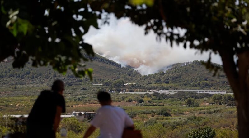 El incendio de Tírig mantiene en vilo a Castellón tras obligar al desalojo preventivo de los 700 vecinos de Catí