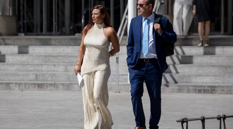 El juez archiva la querella que presentó Errejón contra Mouliáa por calumnias