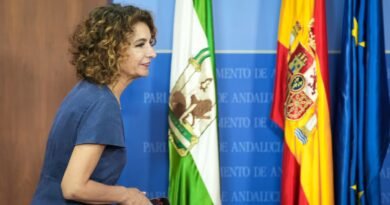 El largo camino de Montero para recuperar al PSOE andaluz