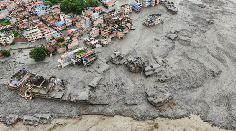 El número de desaparecidos en Nepal y Tíbet tras la fuerte riada supera los 1.300, según dos registros