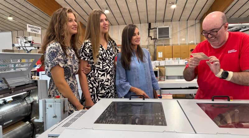 El plan sorpresa de la reina Letizia, la princesa Leonor y la infanta Sofía en Palma: una visita a la Casa Esment