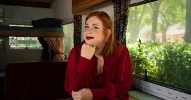 Elísabet Benavent: “Escribo entretenimiento y me enorgullezco de ello”