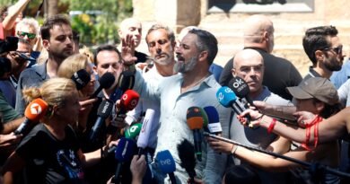 El líder de Vox, Santiago Abascal, el domingo en Ceuta.