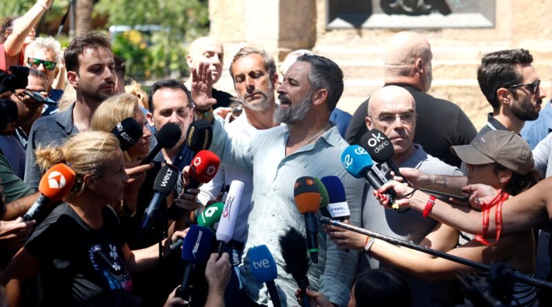 El líder de Vox, Santiago Abascal, el domingo en Ceuta.