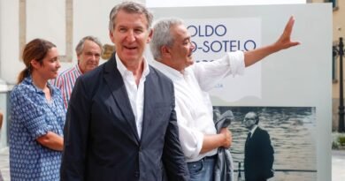 Feijóo carga contra Puente por “señalar a la Corona” y lo tacha de “tabernario”