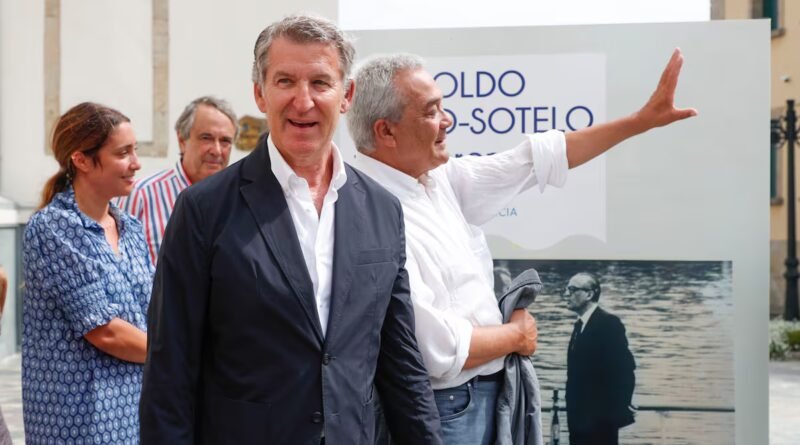 Feijóo carga contra Puente por “señalar a la Corona” y lo tacha de “tabernario”