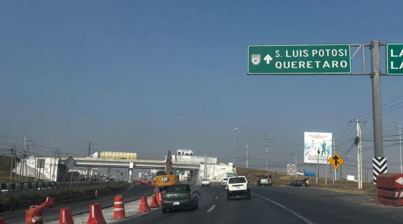 Industriales queretanos señalan pérdidas por la obra de la Carretera 57 - RR Noticias