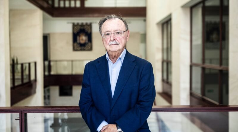 Juan Jesús Vivas, presidente de la Ciudad Autónoma de Ceuta, este domingo en la sede de la Asamblea.