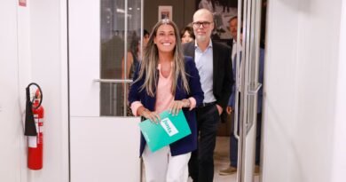 Junts endurece su discurso y reclama competencias en inmigración para Cataluña: “No podemos esperar ni un minuto más”
