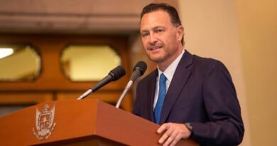 Kuri reconoce labor del comandante Guillermo Lira - RR Noticias