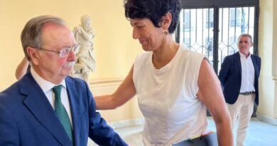 La Moncloa y Ceuta pactan espacios para encarrilar la crisis humanitaria en medio de una gran tensión política
