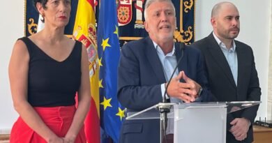 La batalla por los espacios para alojar a migrantes alarga la crisis de Ceuta