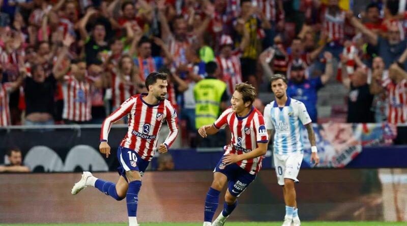 La clase de Kang-in Lee y Baena rompe a un buen Málaga y da el primer triunfo al Atlético