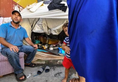 La familia del pequeño Siraj lleva 26 días en un polígono fantasma de Ceuta: “Nadie ha venido a preguntarnos nada”