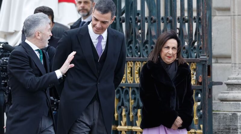 La guerra sin fin entre Marlaska y Robles