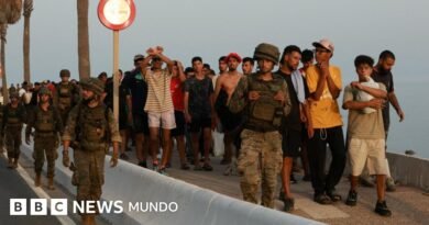 La tormenta política en Europa que desató la llegada de miles de migrantes africanos a Ceuta - BBC News Mundo
