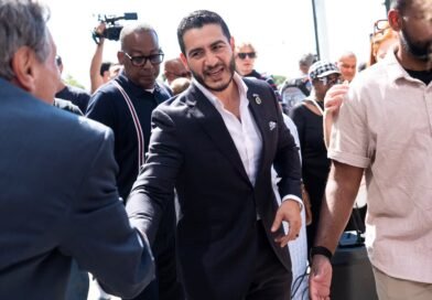 La ‘ola Mamdani’ se extiende por EE UU con Abdul El-Sayed, que aspira a ser el primer senador musulmán
