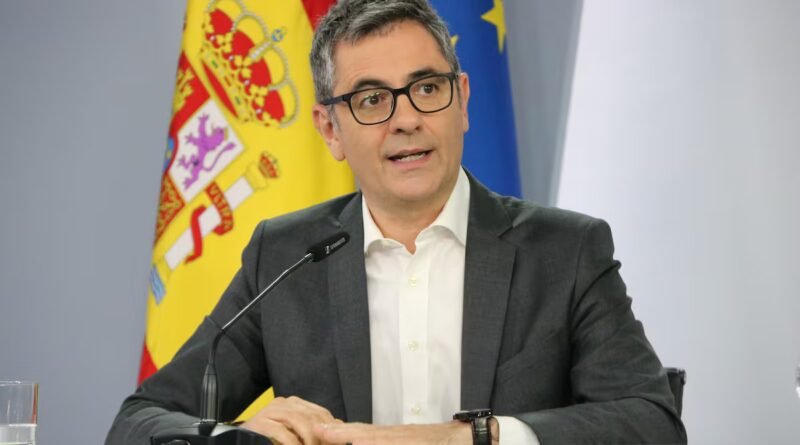 Las 19 quejas de Bolaños sobre Peinado que el CGPJ archivó: “Censuró mi expresión facial y me prohibió sonreír”