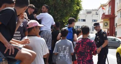 Las ONG en Ceuta detectan niños de muy corta edad y más mujeres que en otros cruces masivos de la frontera