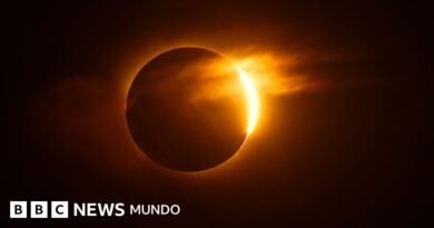Las impresionantes imágenes del eclipse solar total que se pudo ver en Europa - BBC News Mundo