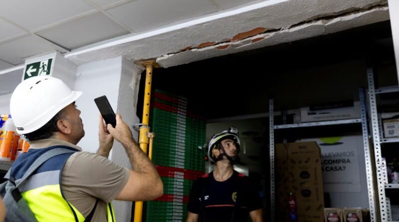 Las réplicas no dejan descansar a Granada, que teme más terremotos mientras revisa centenares de edificios dañados