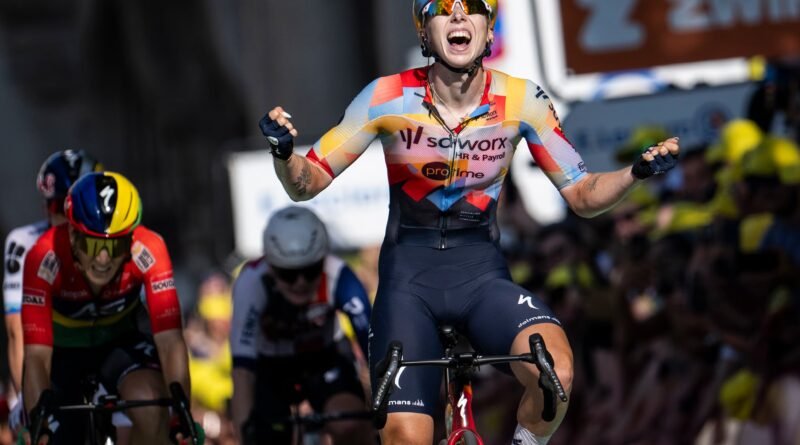 Lorena Wiebes, primera líder del Tour tras imponerse en el repecho de Lausana