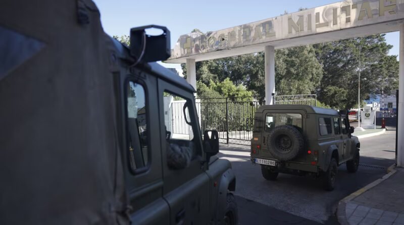 Los fallecidos en la frontera siguen llenando la gran morgue improvisada en Ceuta