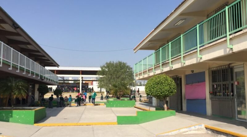 MC propone mayor participación de padres de familia en las escuelas - RR Noticias