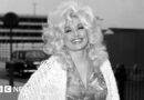 Muere Dolly Parton: la fabulosa vida de una de las estrellas más queridas en imágenes - BBC News Mundo