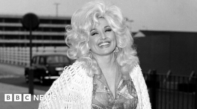 Muere Dolly Parton: la fabulosa vida de una de las estrellas más queridas en imágenes - BBC News Mundo