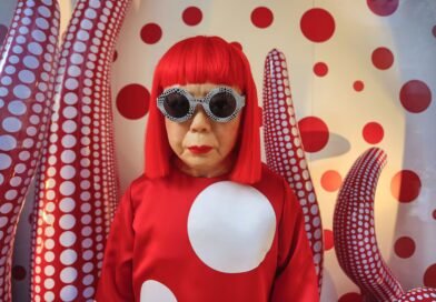 Muere a los 97 años Yayoi Kusama, la artista que convirtió los lunares en exponente de la psicodelia