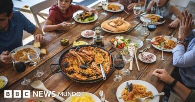 Nos estamos equivocando con los horarios de las comidas: esta es la mejor hora para cenar, según la ciencia - BBC News Mundo