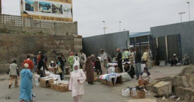 Frontera hispano-marroquí de Ceuta en 2005.