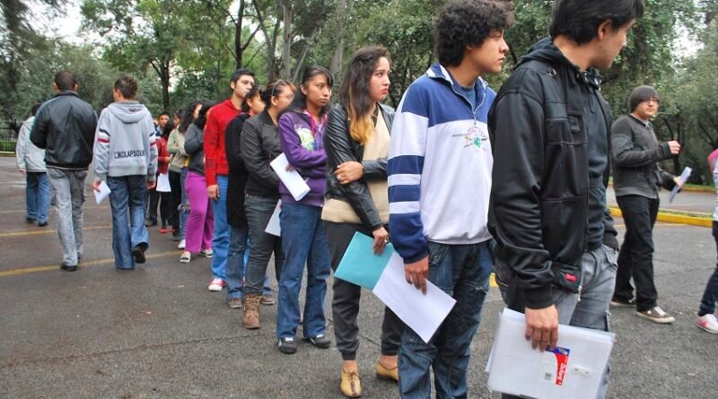 Ofrece más de 37 mil espacios a posibles rechazados de la UNAM - RR Noticias