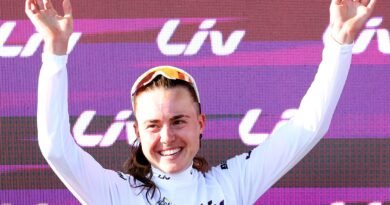 Paula Blasi logra la libertad en el UAE y vuela espléndida en la crono del Tour de Francia