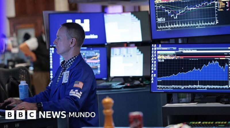 Por qué la situación de la economía de EE.UU. está disparando las alarmas en todo el mundo - BBC News Mundo