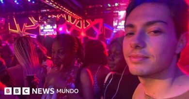 Qué descubrí cuando viajé de España a Nigeria para enfrentar al estafador que sedujo a mi madre - BBC News Mundo