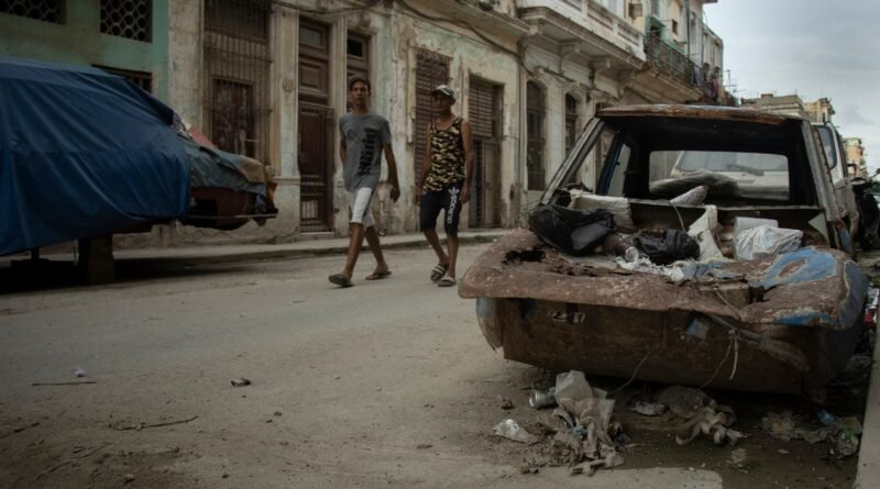 Basura acumulada en el Municipio Centro Habana, el 21 de mayo.